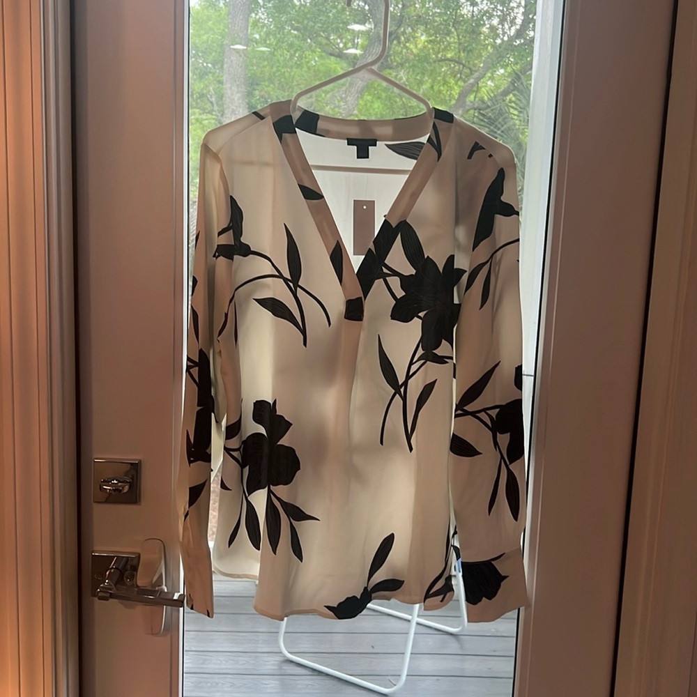 NWT, Ann Taylor, mixed media blouse, SZ L